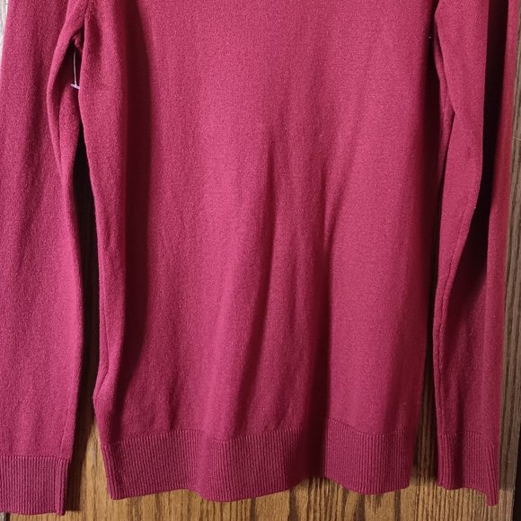 Amazon Essentials Women's Liteweight Turtle-Neck - Picture 5 of 12